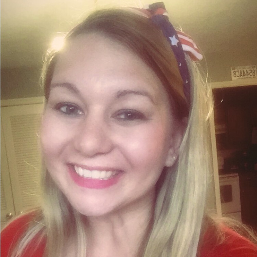 Meet your Posher, Crystal
